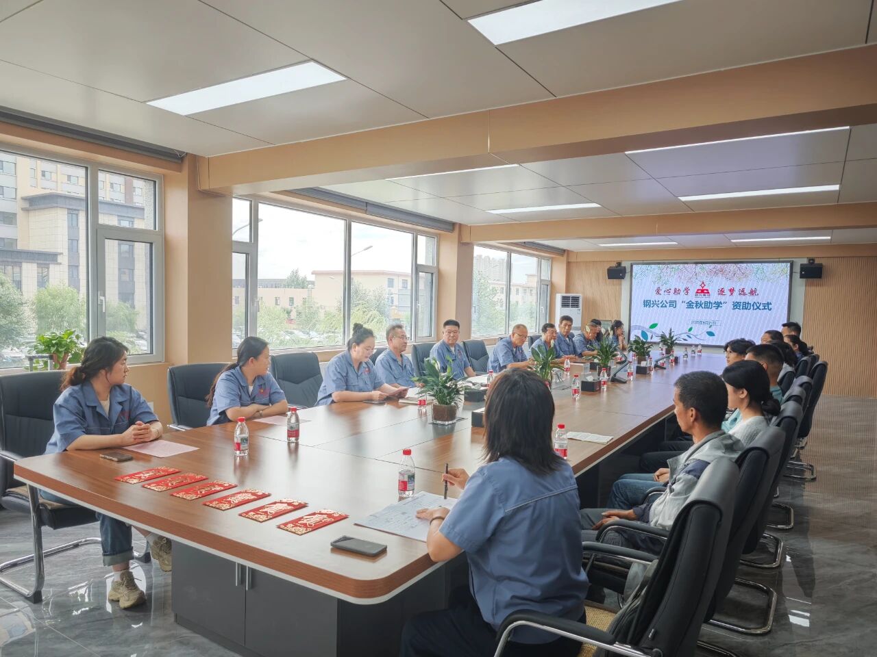 1760596767895752.jpg 1760596767895752.jpg